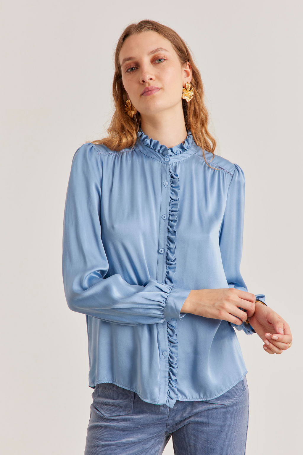 nrk　lohen ローヘン　DOUBLE BUTTON BLOUSE Rosie Shirt Bluebell – Scandinavian Silk Blouse | Line Markvardsen