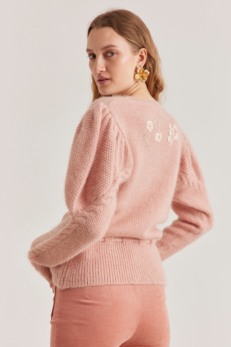 Colette Cardigan, Rose