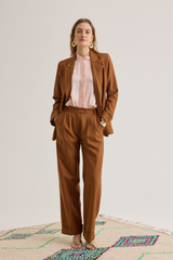 Grace Blazer, Cinnamon