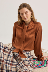 Pauline Shirt, Caramel brown
