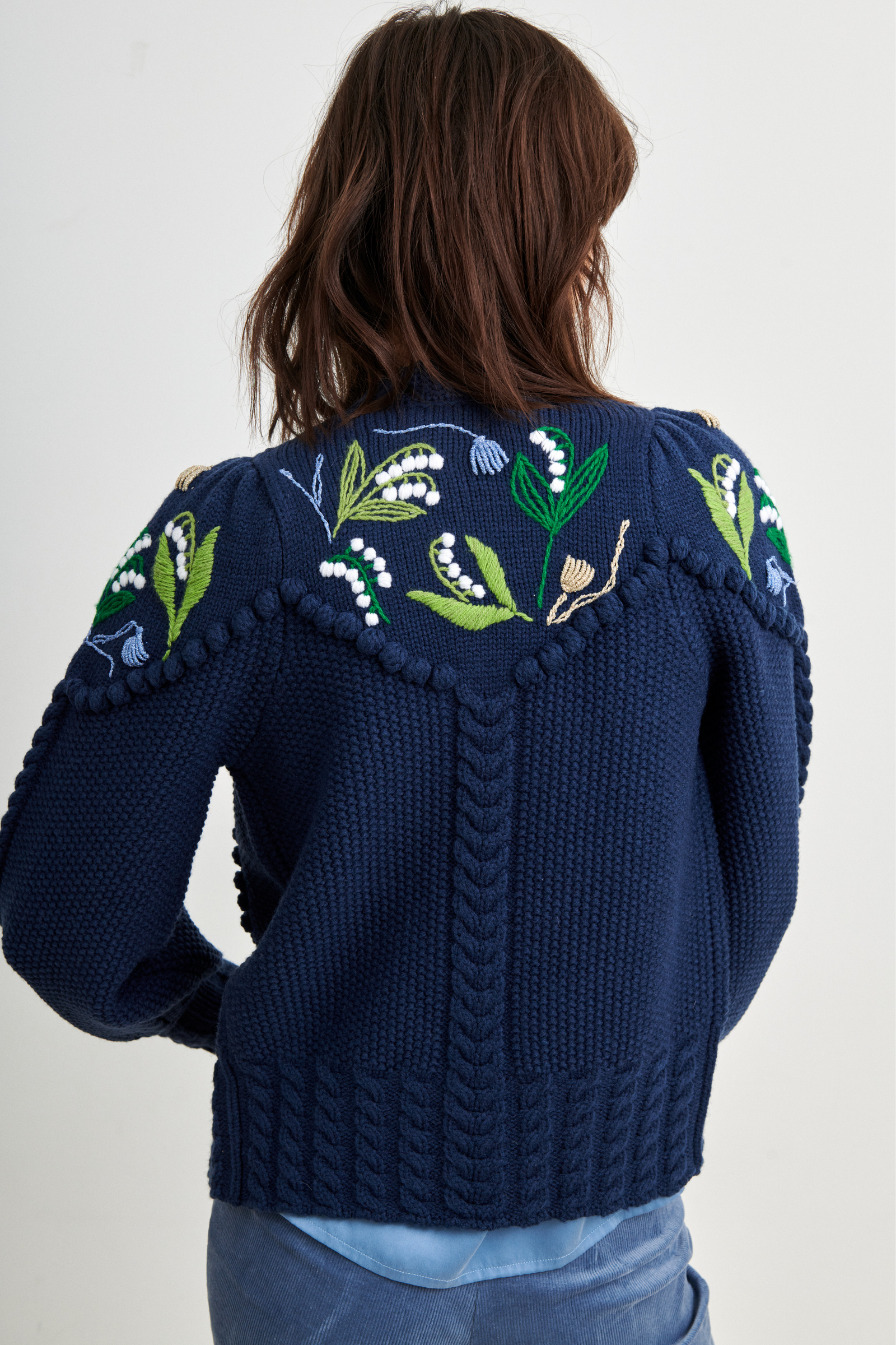 Holly Cardigan Lily of the Valley Navy – Line Markvardsen